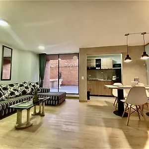 Apartamento. Parque De La 93. Apartamento